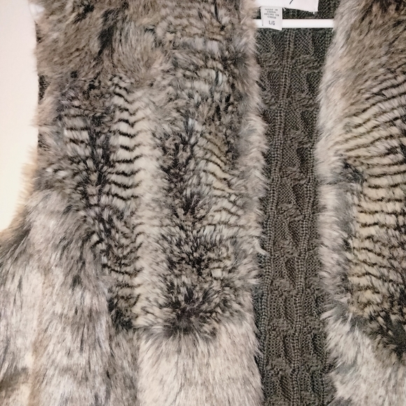 Sebby (Size L) Front Faux Fur & Back Cable Knit Fall Winter Open Cardigan Vest - Picture 5 of 15